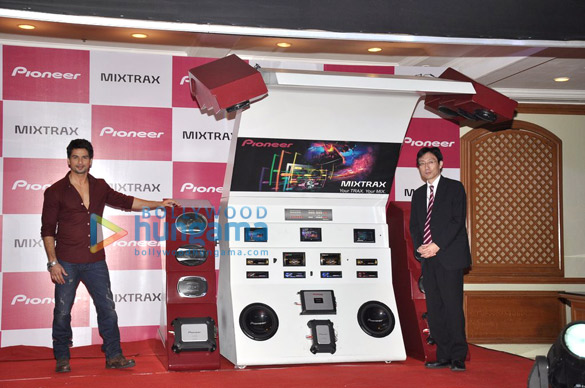 shahid at pioneers mixtrax sound systems launch 5