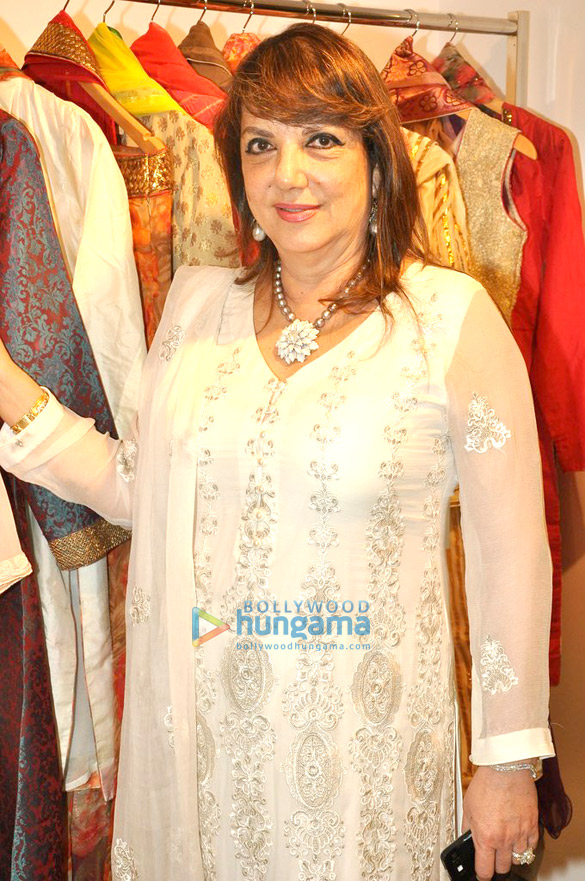 kajol graces preview of designer zarine khans fizaa 9