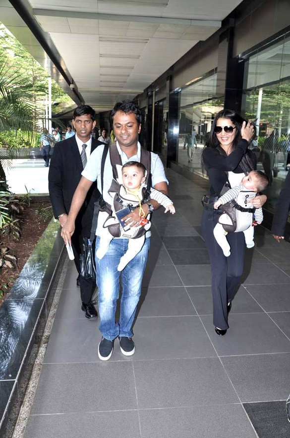 celina snapped with her twins at airport 5