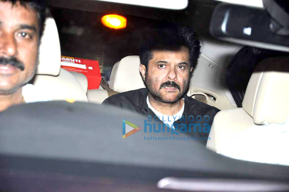 celebs pay visit to yash chopra at lilavati hospital 5