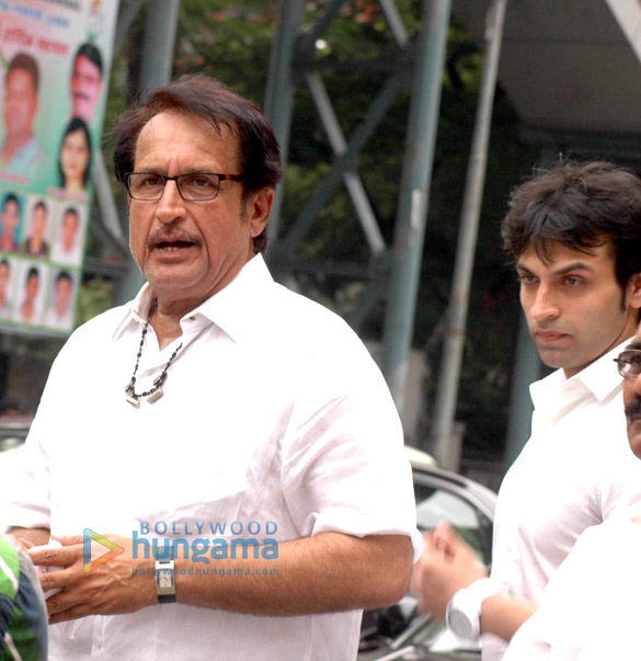 bollywood pays last homage to yash chopra 48