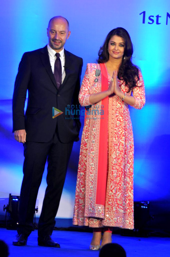 aishwarya rai bachchan conferred with french honour 6