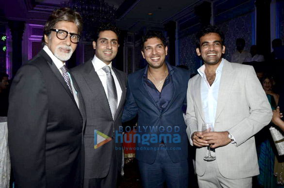 big b abhishek at sunil gavaskars honour by ulysse nardin 10