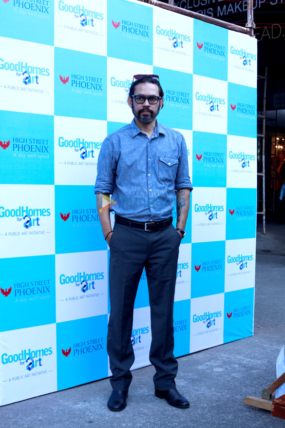 viveek sharma paints live at high street phoenix 2