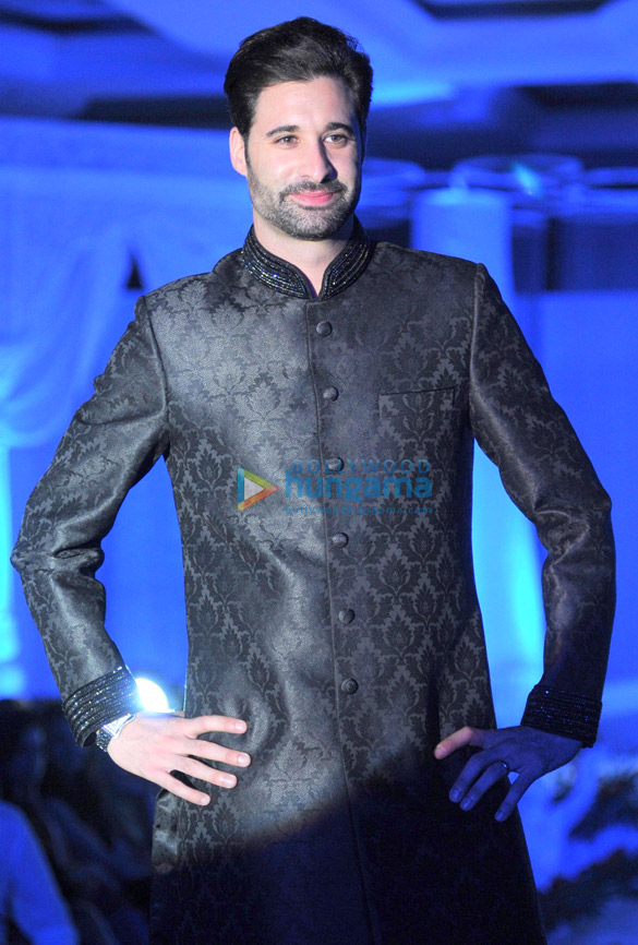 rohhit verma shilpa marigolds ignite fashion show 10