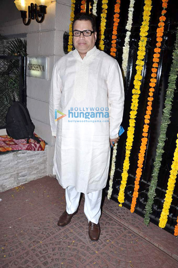 celebs grace ekta kapoors diwali bash 23