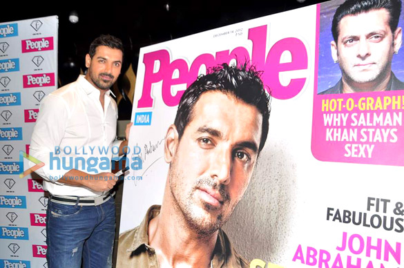 john abraham launches latest issue of people magazine 3