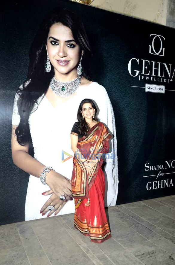 shaina nc launches her new jewellery line at gehna jewellers 13