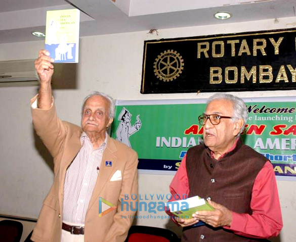 ameen sayani launches shafi thanawalas book indian tea american chai 3