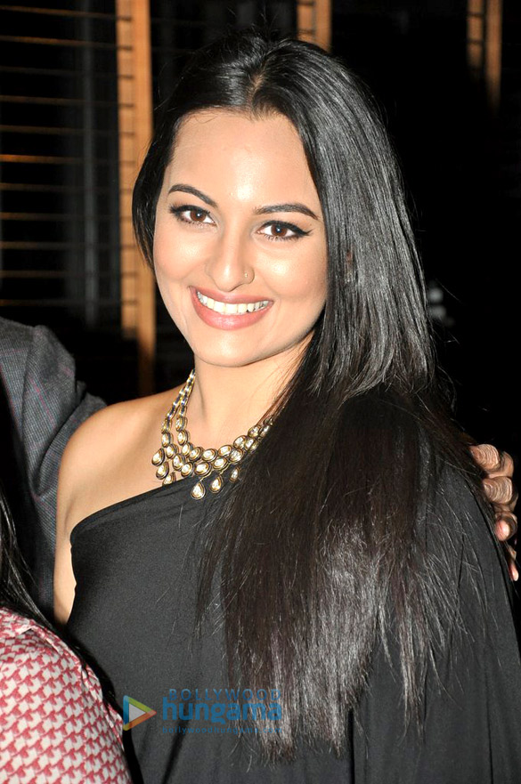 shatrughan sinhas dinner in honour of kokilaben ambani hospital doctors 9