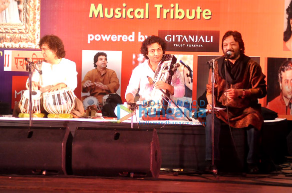 top musicians perform live as a tribute to ustad sultan khan 5