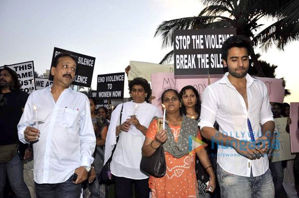 priya dutt leads protest for delhi rape incident 3