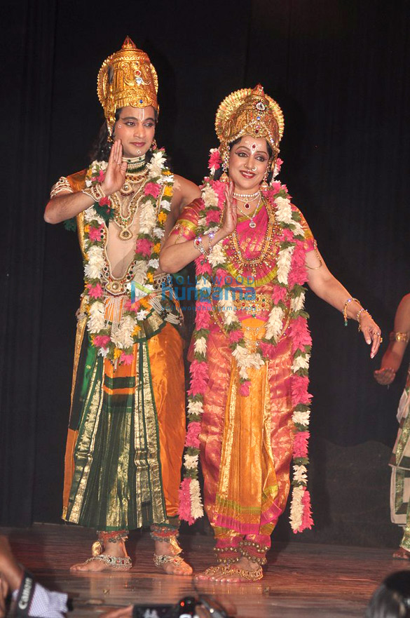 hema malini performs for jaya smriti 2