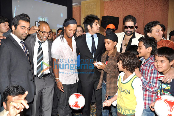 ronaldinho unveils the first look of his film r10 the movie 6