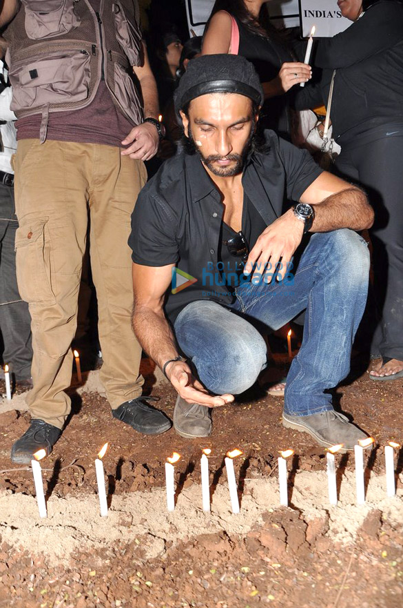 bollywood celebs protest the death of delhi rape victim 6