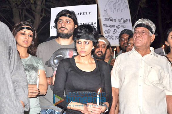 bollywood celebs protest the death of delhi rape victim 24