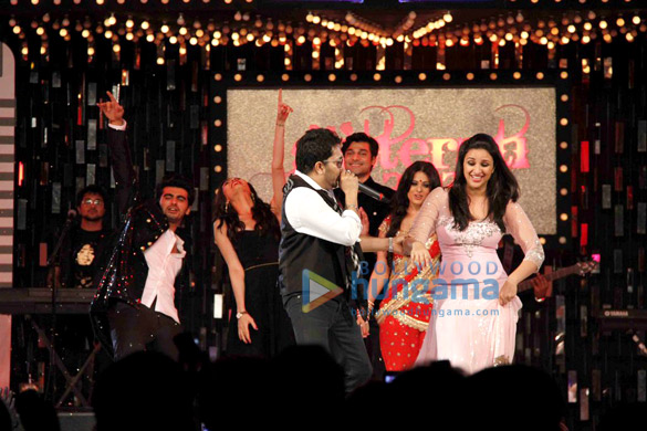 celebs perform at aamby valleys city glitterati 2013 new year bash 7