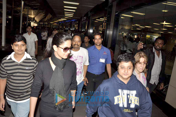 katrina snapped with her mom 11