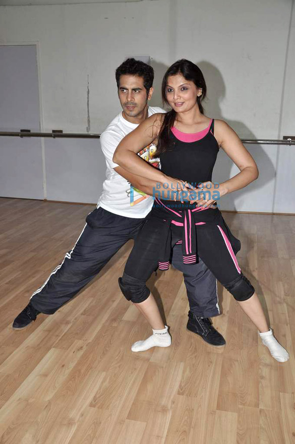deepshika kaishav rehearse for nach baliye 5 4