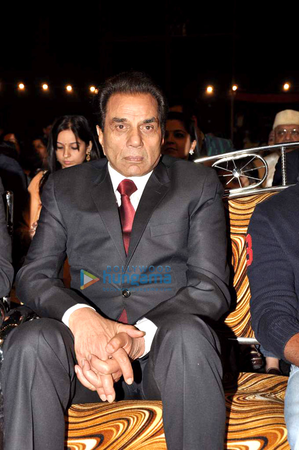 bollywood biggies at umang police show 2013 62
