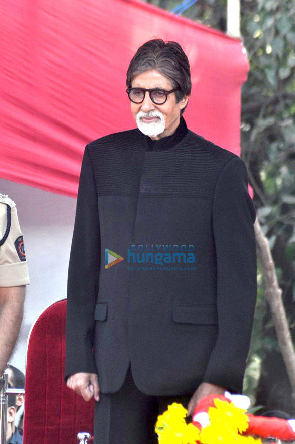 amitabh bachchan at thane polices show 8