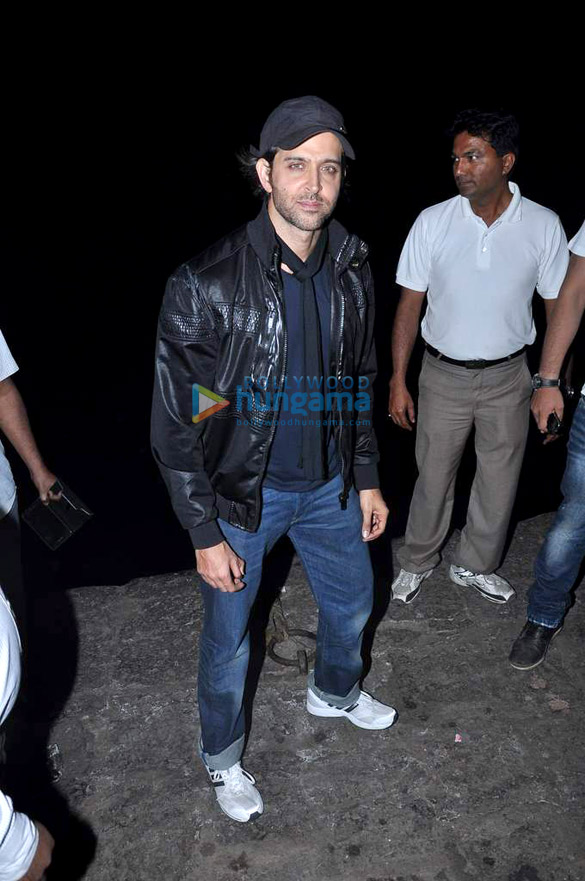 celebs grace hrithiks birthday yacht party 16