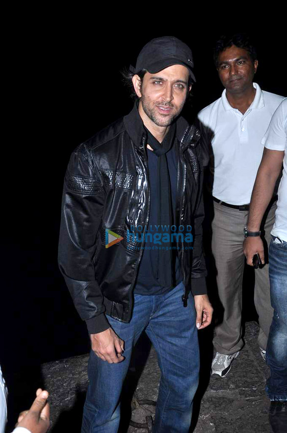 celebs grace hrithiks birthday yacht party 3