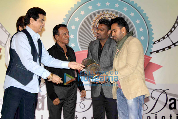 jeetendra lighting the diya along with pappu khanna jay borade 4