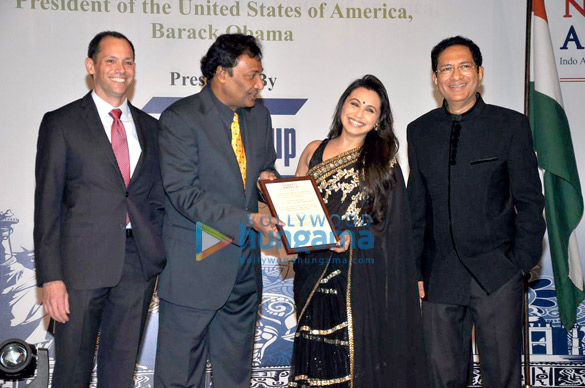 rani mukerji graces namastey america press conference 5