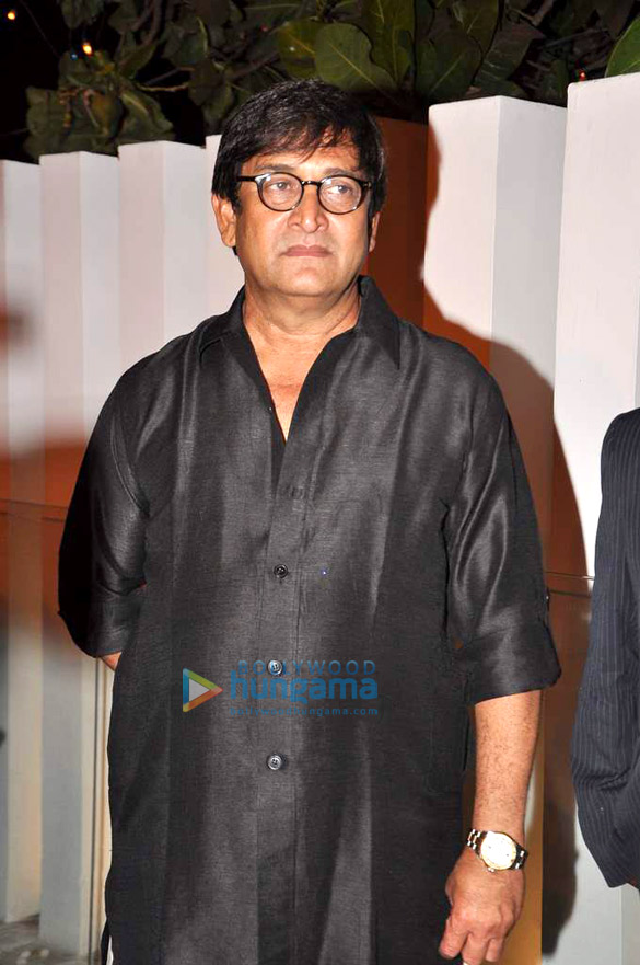 nandu dhurandar launches calendar for marathi film industry 3