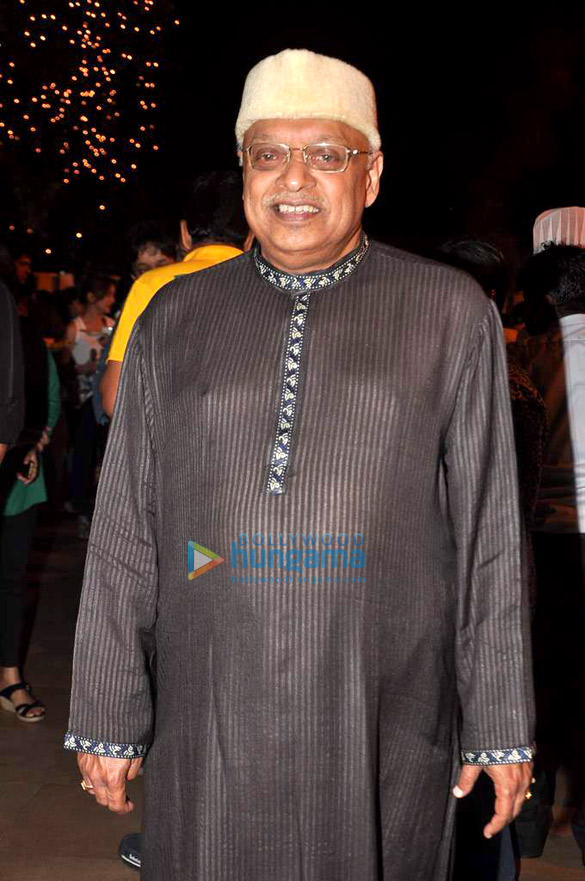 nandu dhurandar launches calendar for marathi film industry 5