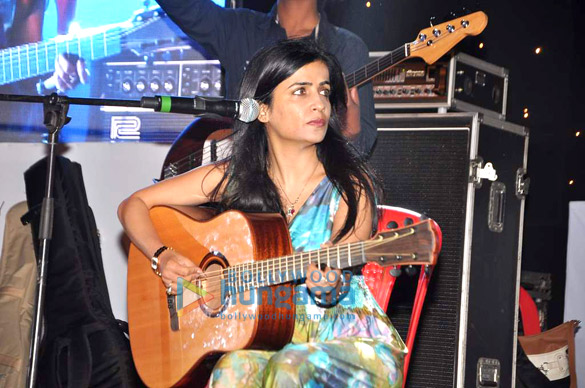 singer shalmali kholgade performs live at worli festival 5