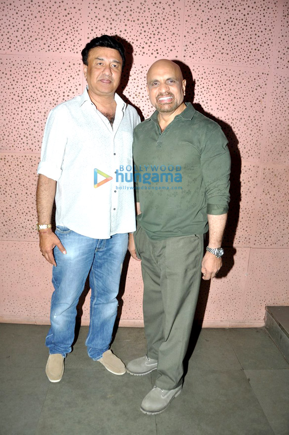 celebs attend the play blame it on yashraj 17