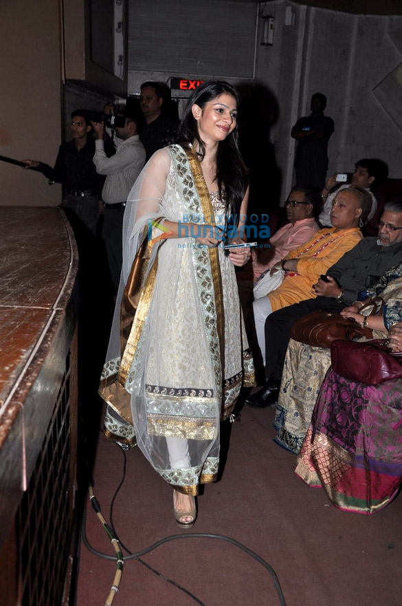 kajol at legend lives on a tribute to jagjit singh concert 18