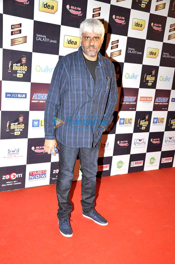 red carpet of mirchi music awards 44