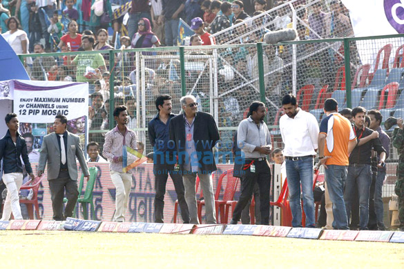 riteish genelia at veer marathi vs karnataka bulldozers match 4