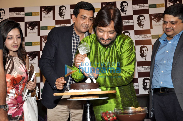 sanjeev kapoor launches his book aah chocolate 11