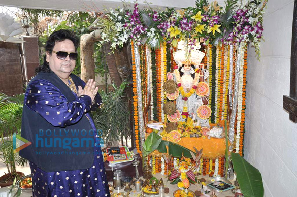 sophie rimi sen at bappi lahiris sarwasti pooja 4