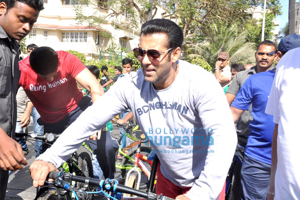 salman khan at rouble nagis art camp 5