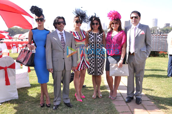 celebs grace poonawalas derby race 7