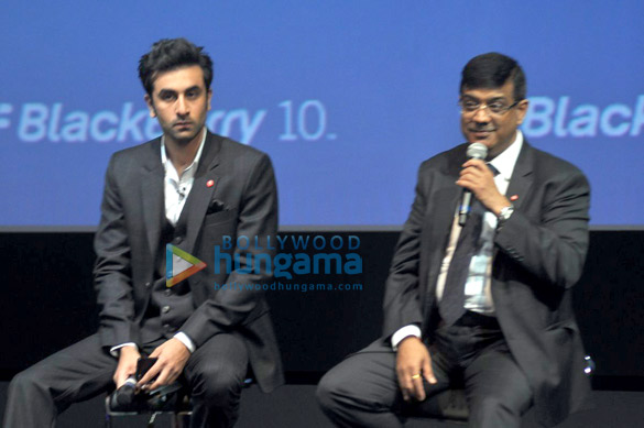 ranbir kapoor launches blackberry z10 in india 7
