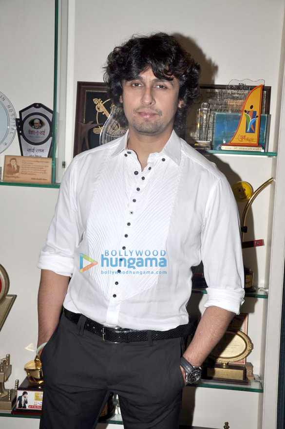 sonu nigam talks about how he was duped by a show organizer 3