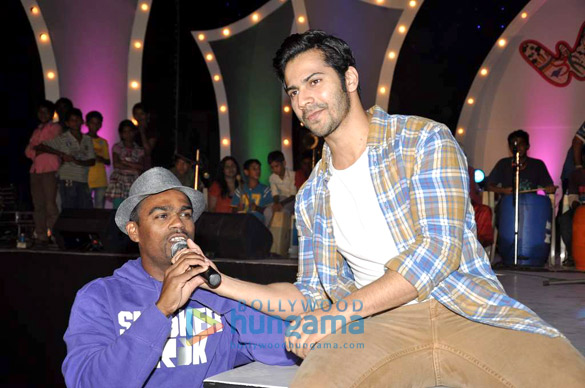 varun dhawan at wassup andheri 2013 festival 4