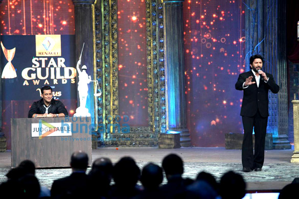 salman promotes jolly l l b with boman arshad at the star guild awards 2013 5