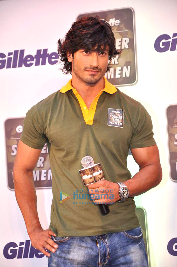 chitrangda mallaika arbaaz vidyut at gillettes promotions 7