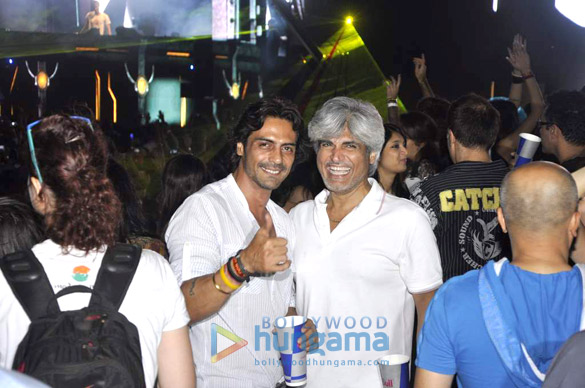 arjun rampal sushmita at armin van buurens concert 2