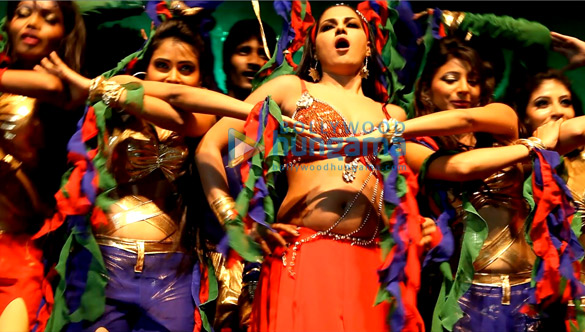veena malik at the silk sakkath maga music launch 4