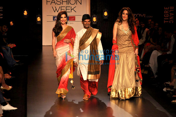 vikram phadniss swades show at lakme fashion week 2013 17