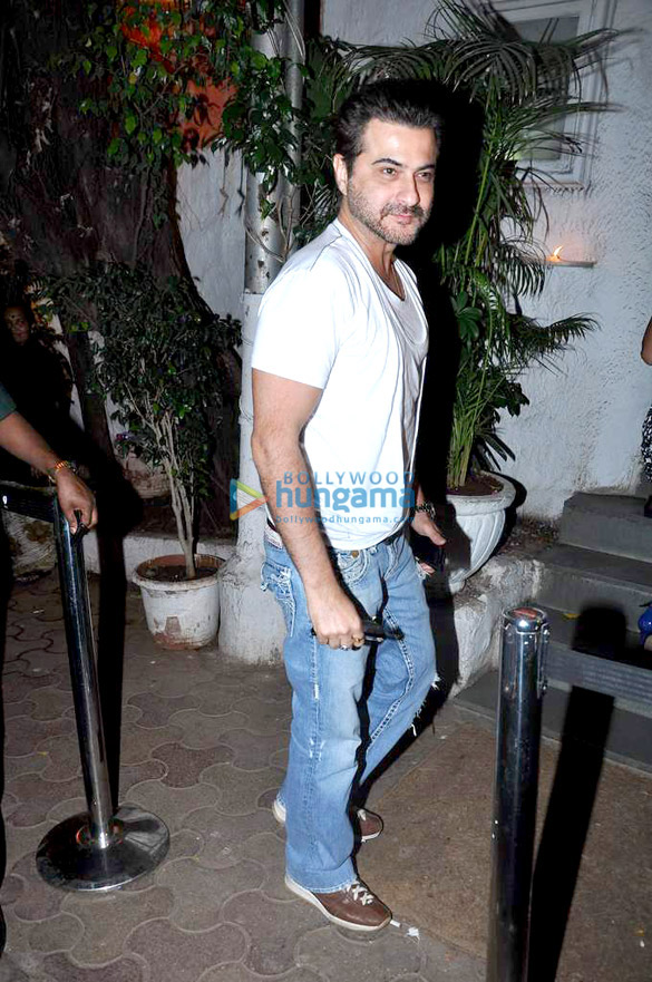 celebs at olive post lakme show 3