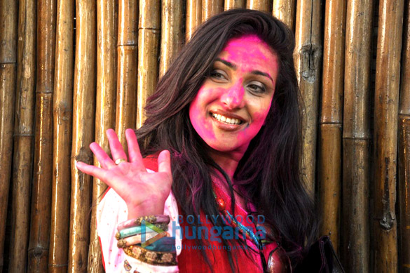 shabana azmi javed akhtar celebrate holi with family friends 20